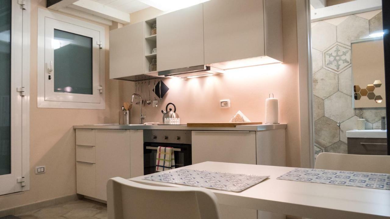 San Nicola Studio Apartments - Barivecchia Luaran gambar